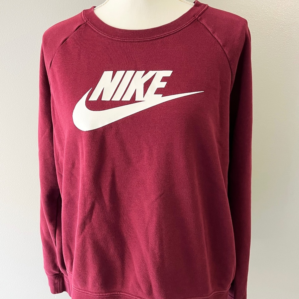 Nike Rally Women's Maroon Crewneck Sweatshirt